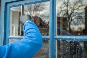 Ile kosztuje mycie okien w domu?