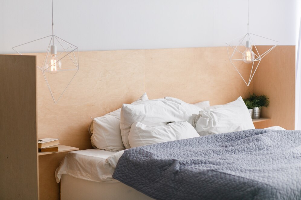Jak wybrać idealne łóżko do sypialni – poradnik dla poszukujących komfortu i stylu